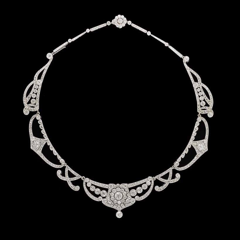 Inline Image - Lot 118: A convertible diamond tiara/necklace/brooch first half of the 20th century and later | Sold for £37,700