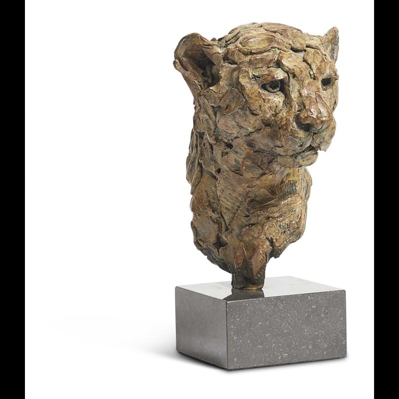 Lot 113: Hamish Mackie (b. 1973), Cheetah head, bronze on a dark grey marble plinth