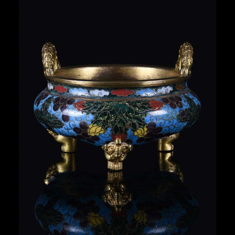 Inline Image - A rare Chinese Cloisonné enamel censer, Ming Dynasty, 16th/17th century | Sold for £56,250