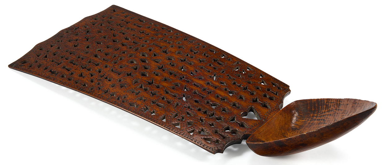Lot 132 A RARE WELSH APPLEWOOD LOVE SPOON OF LARGE SIZE PROBABLY NORTH WALES, MID 19TH CENTURY