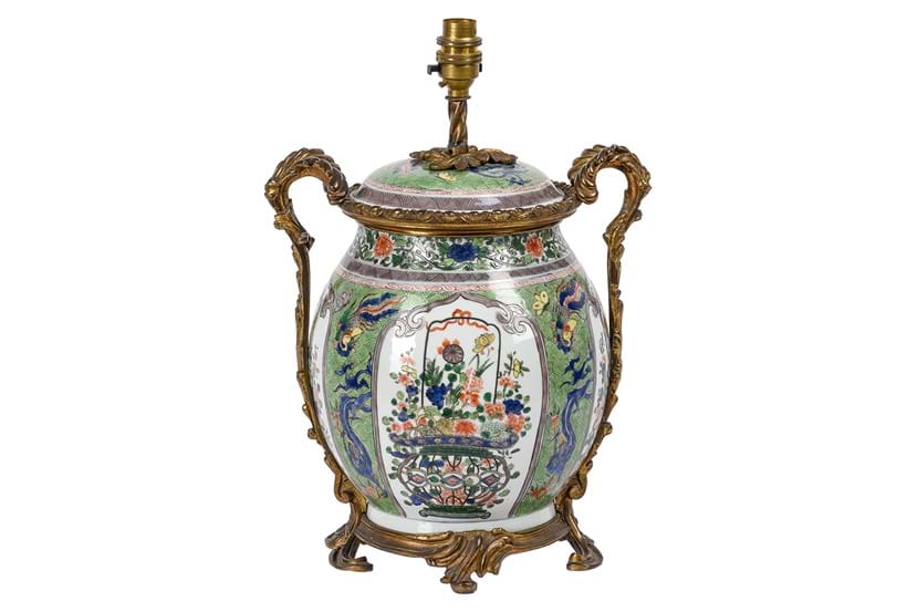 Inline Image - Lot 105: A Famille Verte vase and cover of Edme Samson type, late 19th or early 20th century | Est. £300-500 (+ fees)