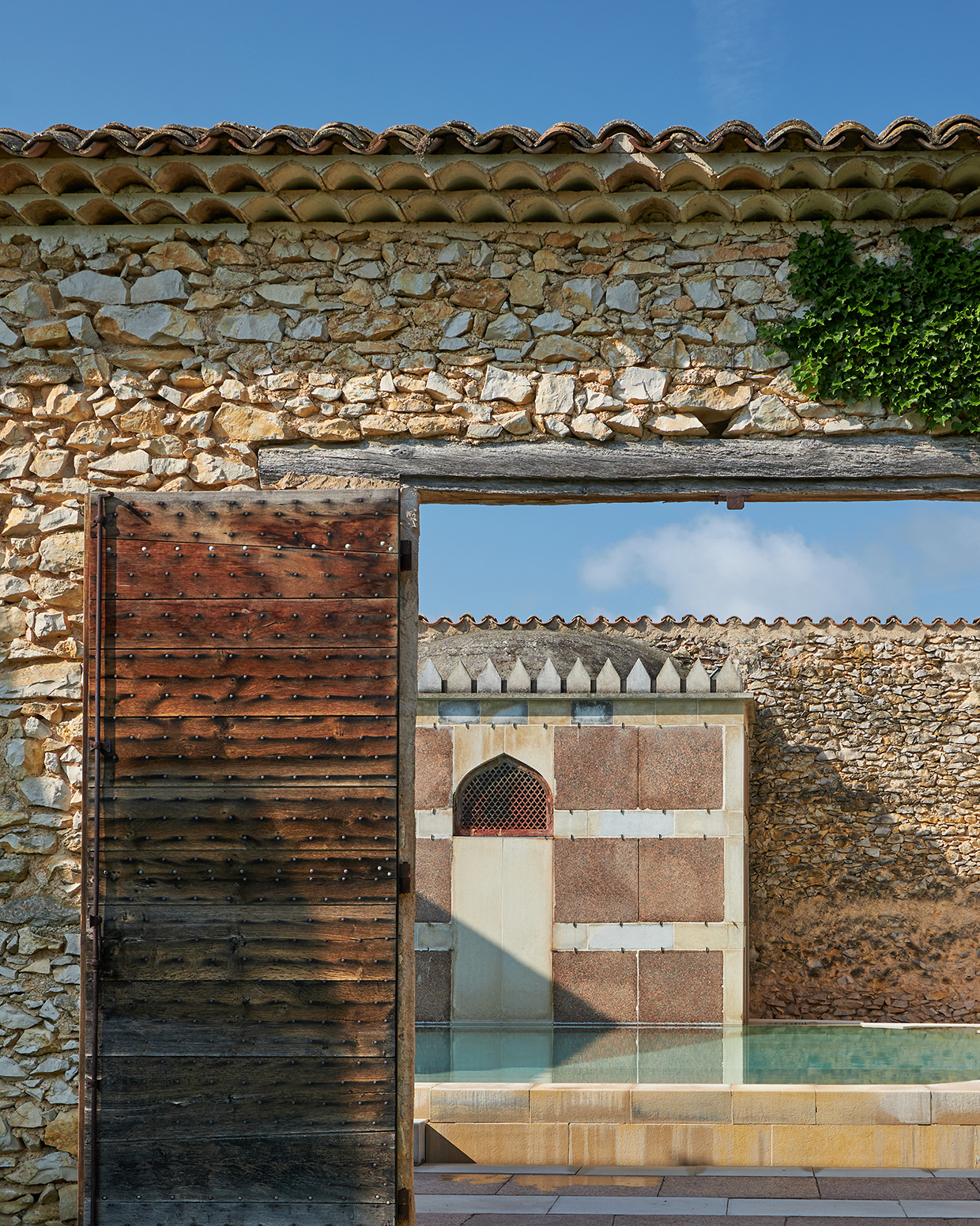 Inline Image - The Swimming Pool