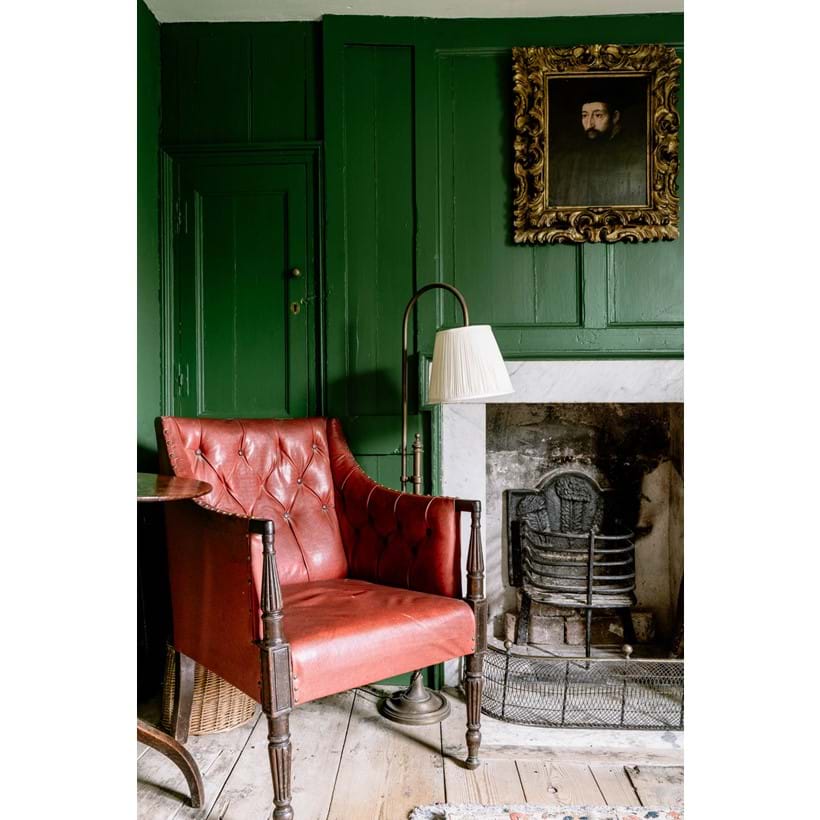 Inline Image - Photograph of Shirely House © Inigo