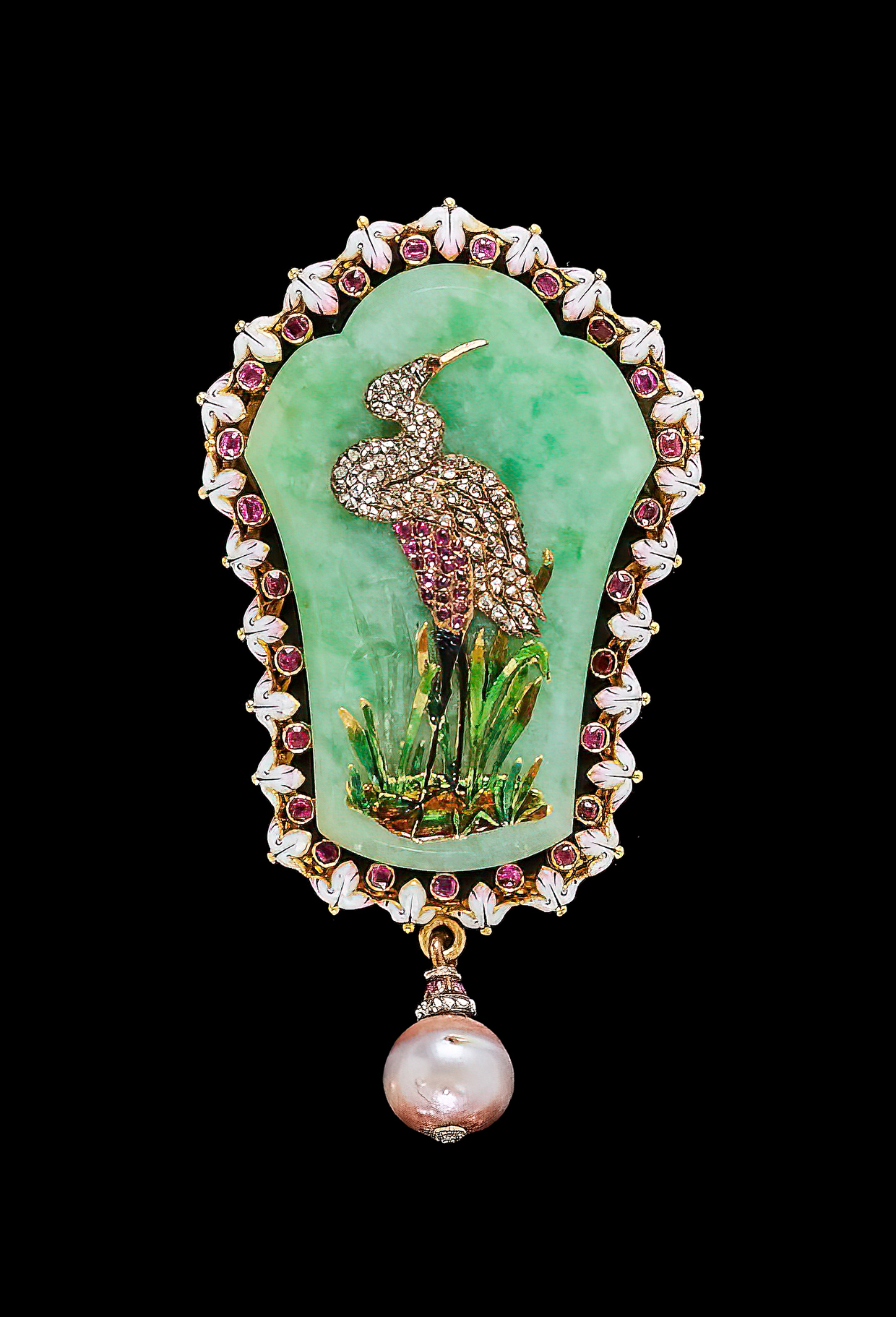 Inline Image - Lot 60: Fontenay, a late 19th century jadeite jade, ruby, diamond, pearl and enamel crane brooch, circa 1860 | Est. £1,000-1,500 (+ fees)