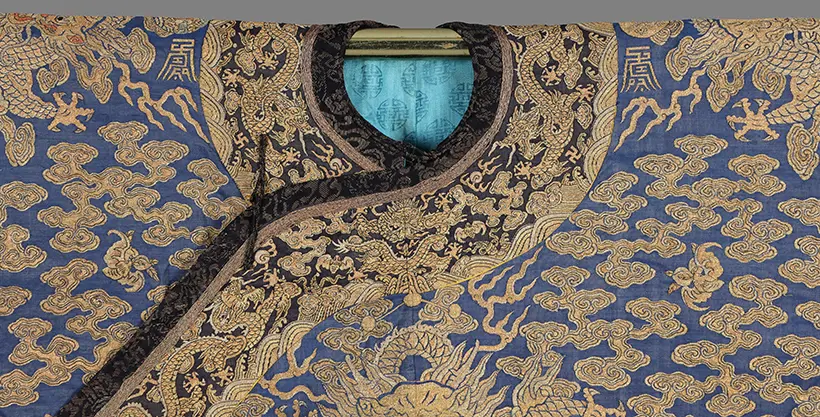 Rare Imperial dragon robe emerges after a century | Dreweatts