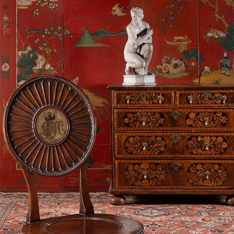 Catalogue: Fine Furniture 14616
