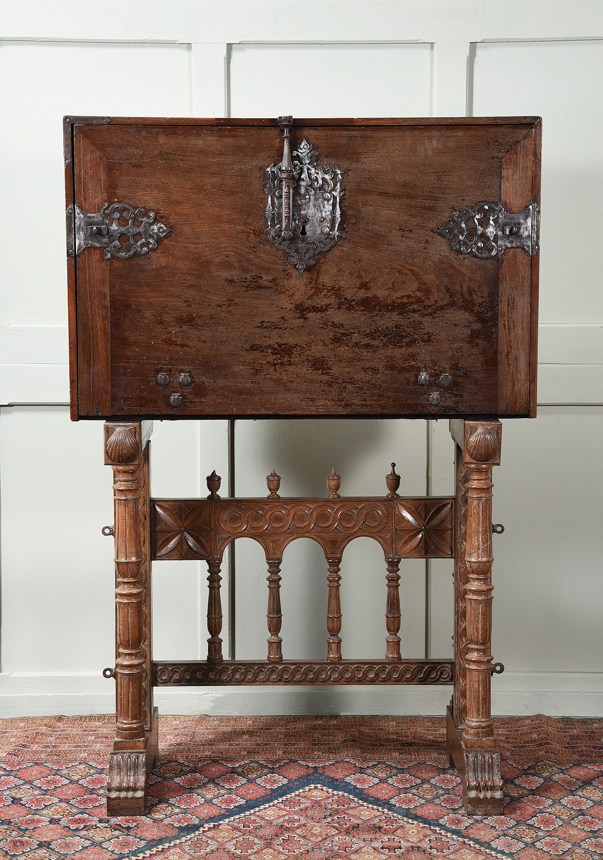 Inline Image - Lot 1: A Spanish walnut vargueno or cabinet on stand, 18th or early 19th century, the stand possibly associated | Est. £2,000-3,000 (+ fees)