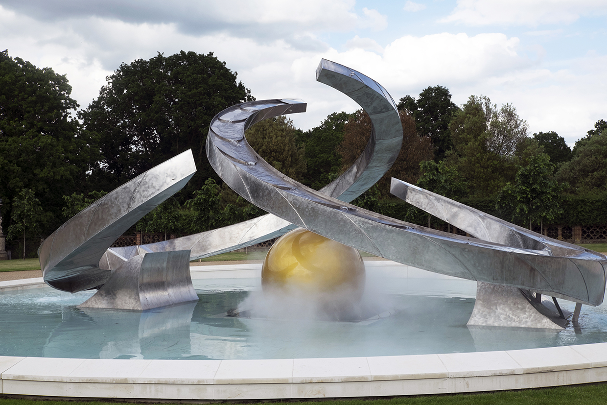 © John Bulmer _ Renaissance Hatfield House 1.jpg