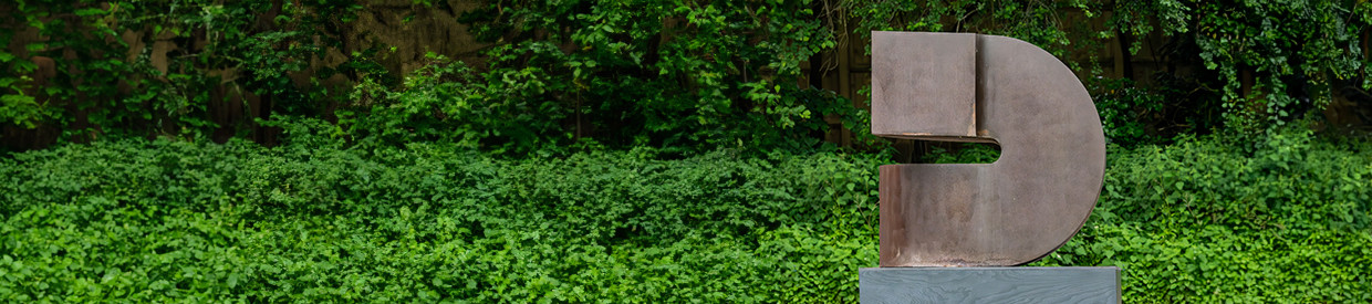 Spectacular sculpture by one of Australia’s most celebrated 20th century sculptors: Clement Meadmore | Modern & Contemporary Art | Thursday 11 July 2024