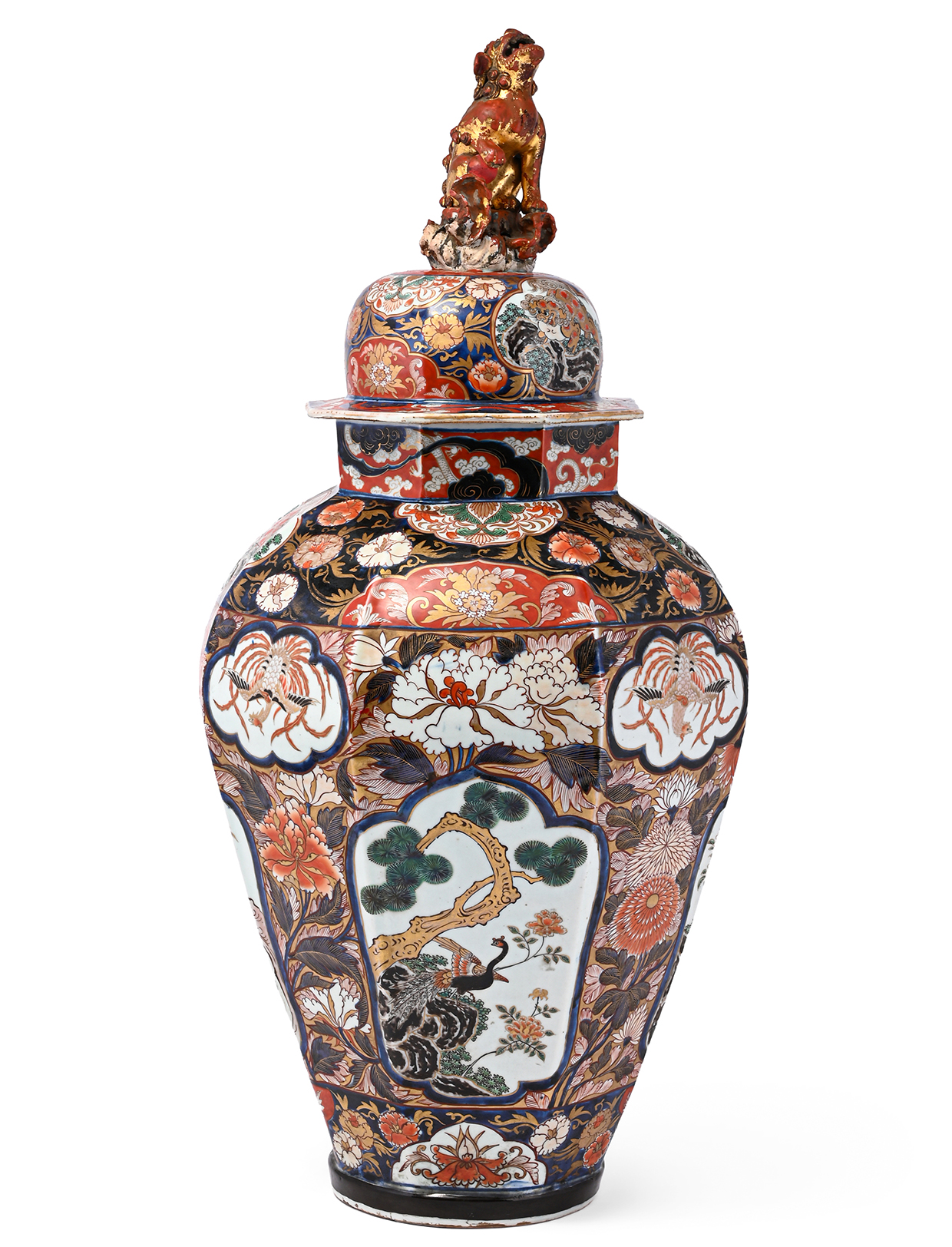 229 A LARGE JAPANESE ARITA VASE AND COVER, EDO PERIOD, 18TH CENTURY