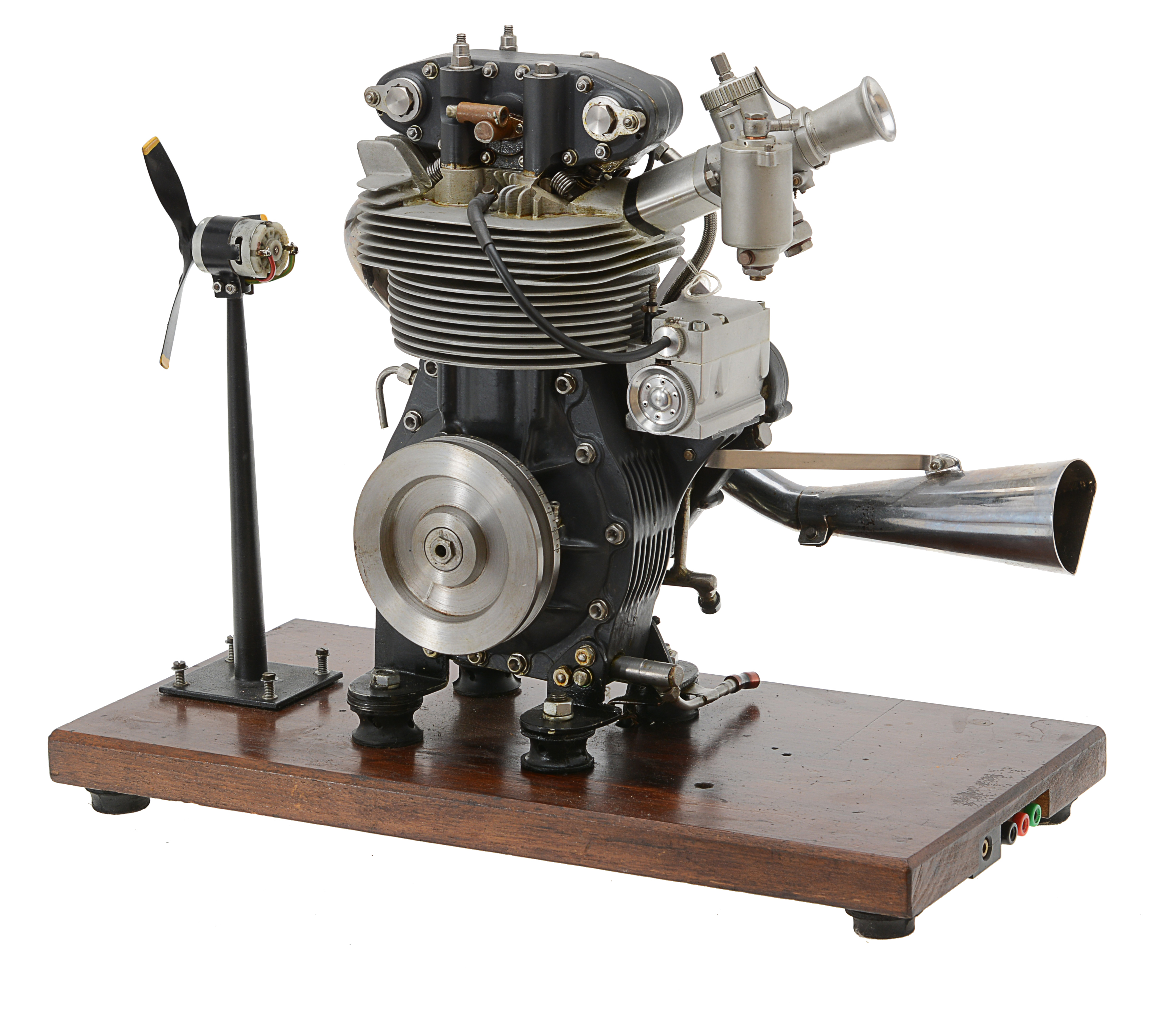 A gold medal winning ½ size working model of a 1956 'Manx Norton' short-stroke motor cycle engine | The Bill Connor Collection 