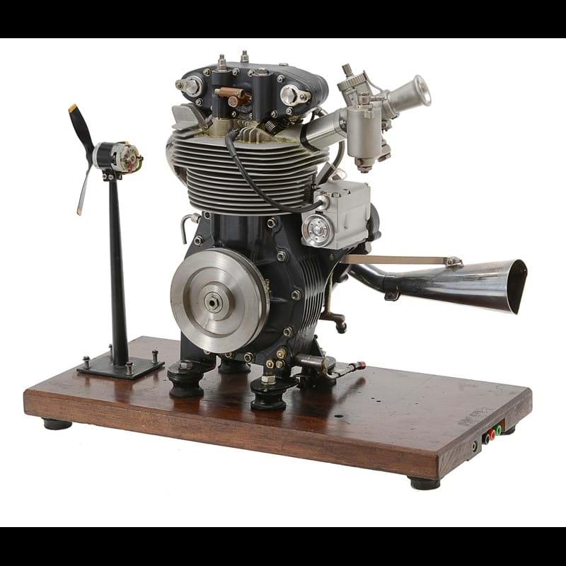 A gold medal winning ½ size working model of a 1956 'Manx Norton' short-stroke motor cycle engine | The Bill Connor Collection 