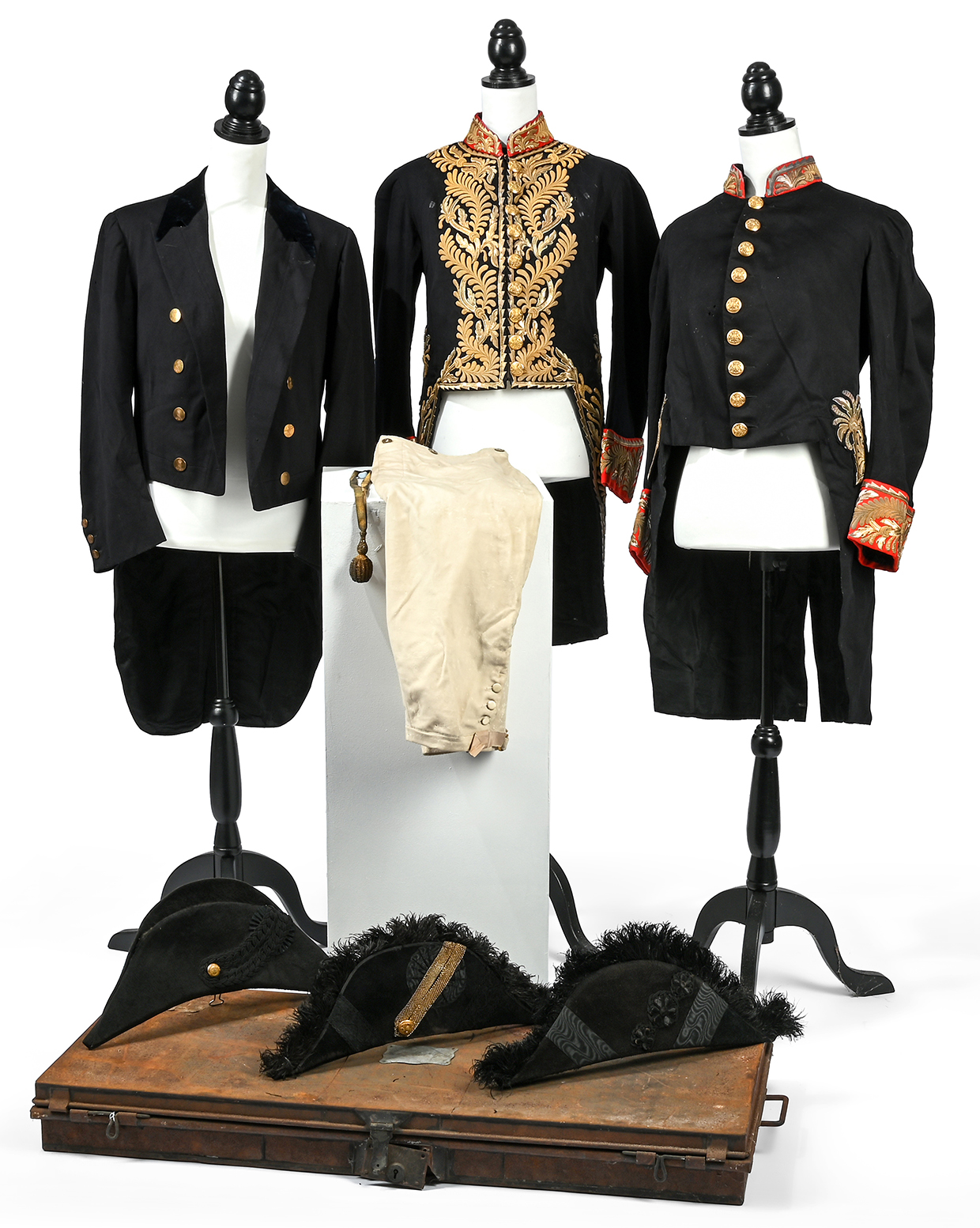 Inline Image - Lot 388: Royal household uniforms of The Hon. Alexander Grantham Yorke (B.1847-1911), late 19th/early 20th century | Est. £500-800 (+ fees)