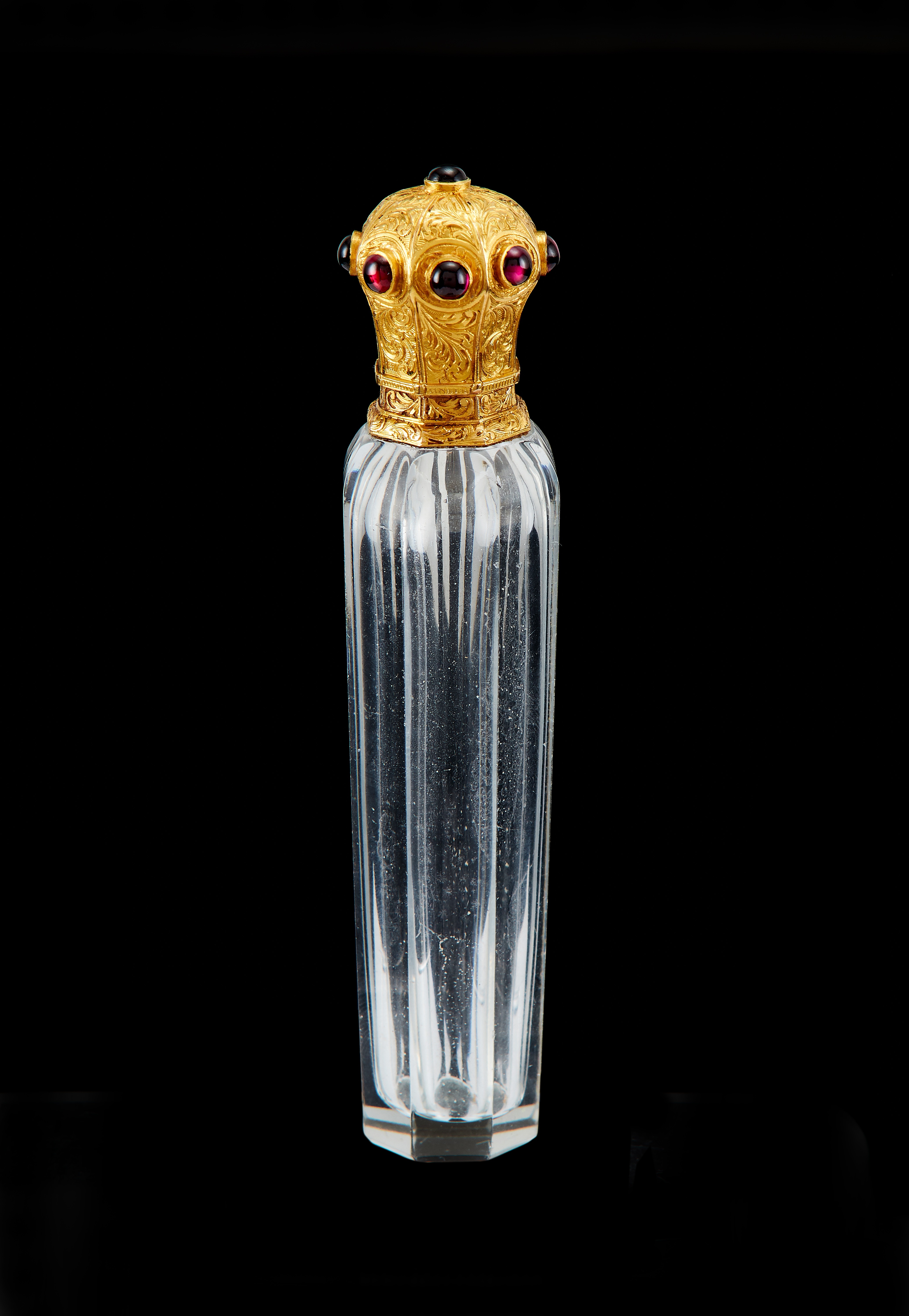 A French gold mounted clear glass scent bottle, mid/late 19th century 