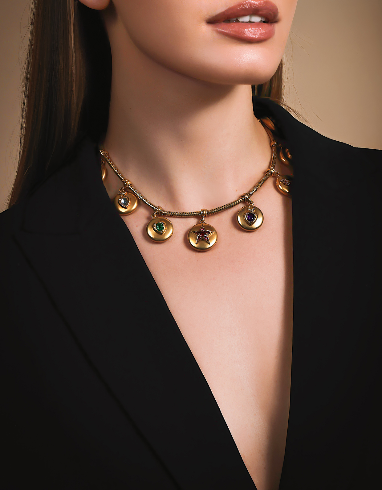 Inline Image - Lot 203: The 1st Earl of Liverpool, a Victorian sentimental locket necklace | Est. £5,000-8,000 (+ fees)