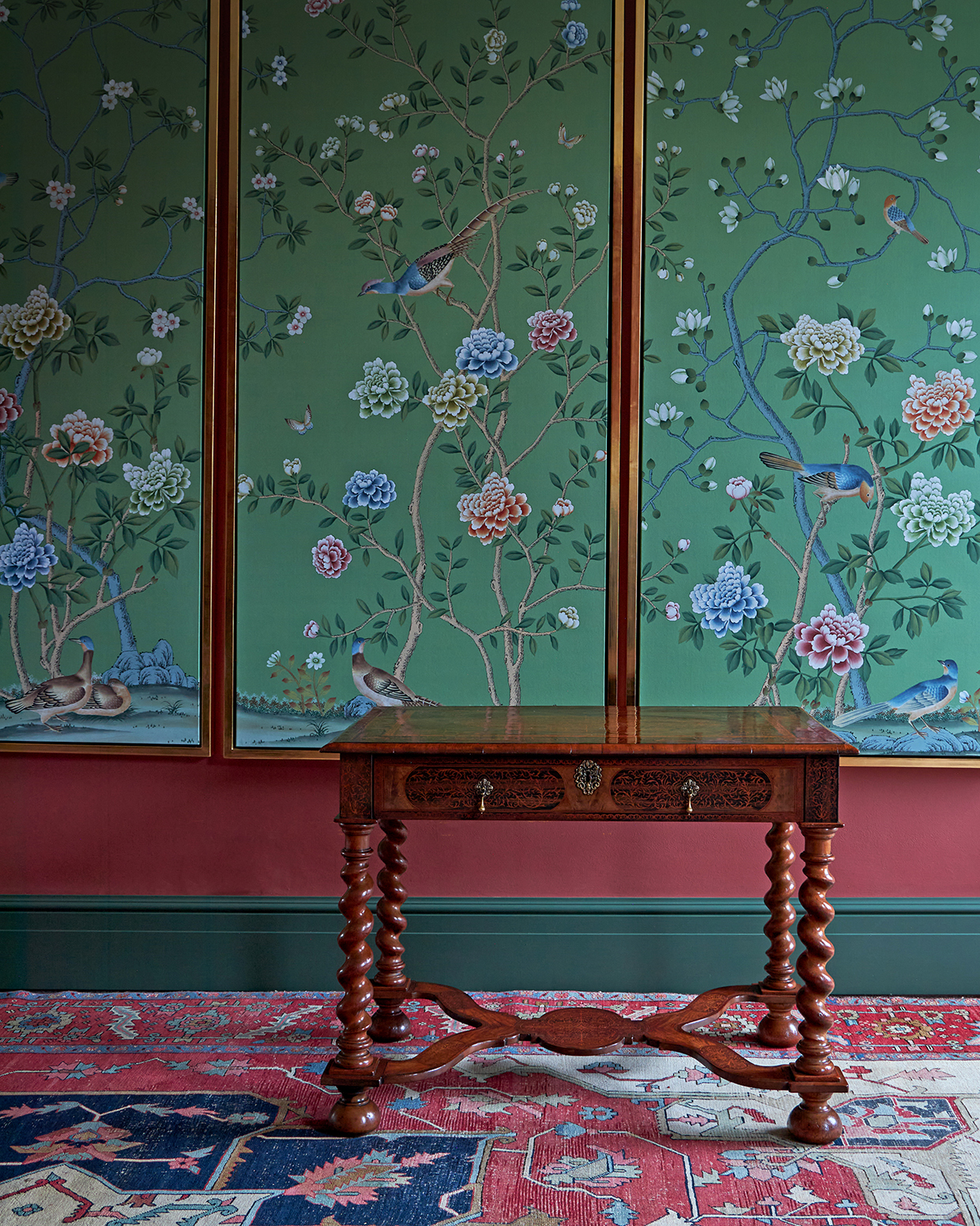 Inline Image - Lot 12: A rare William & Mary walnut and arabesque marquetry side table, in the manner of Gerrit Jensen, circa 1690 | Est. £6,000-8,000 (+ fees)