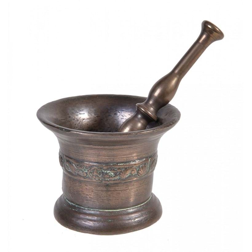 Inline Image - An English bronze mortar, circa 1766-1788, attributed to London’s Beardmore foundry | Est. £200-400 (+fees) (Lot 429)