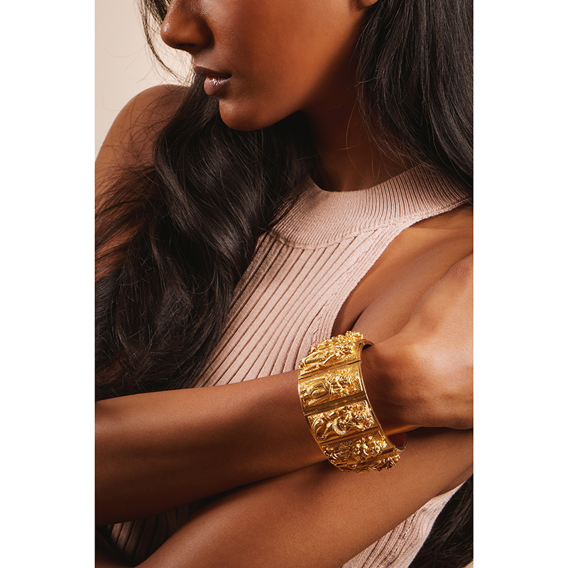 An Indian 19th century gold bracelet