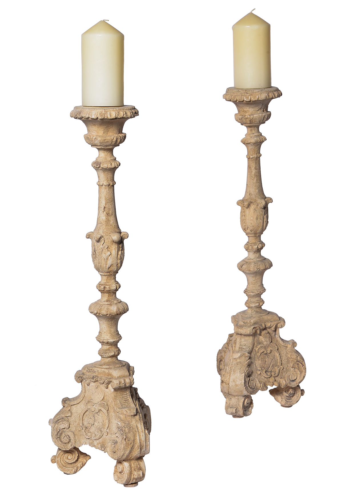 Inline Image - Lot 1189:A pair of candlesticks, in Baroque style, modern | Est. £100-200 (+ fees)