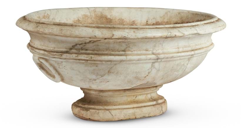 Inline Image - Lot 234: A white marble oval 'cistern' urn, probably 19th century | Est. £800-1,200 (+ fees)