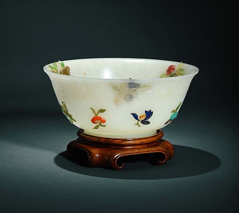 Inline Image - Lot 40: A Chinese pale celadon hardstone-embellished bowl, Qing Dynasty, 18th or 19th century | Sold for £37,700