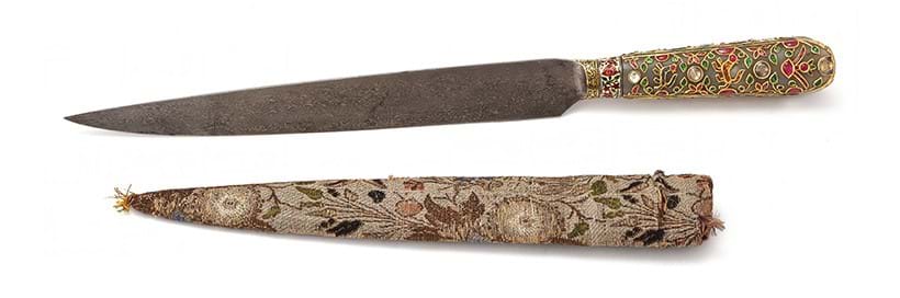 Inline Image - Lot 499: A rare jewelled jade-hilted Kard Dagger and Scabbard, India, late 18th or early 19th century | Sold for £52,700