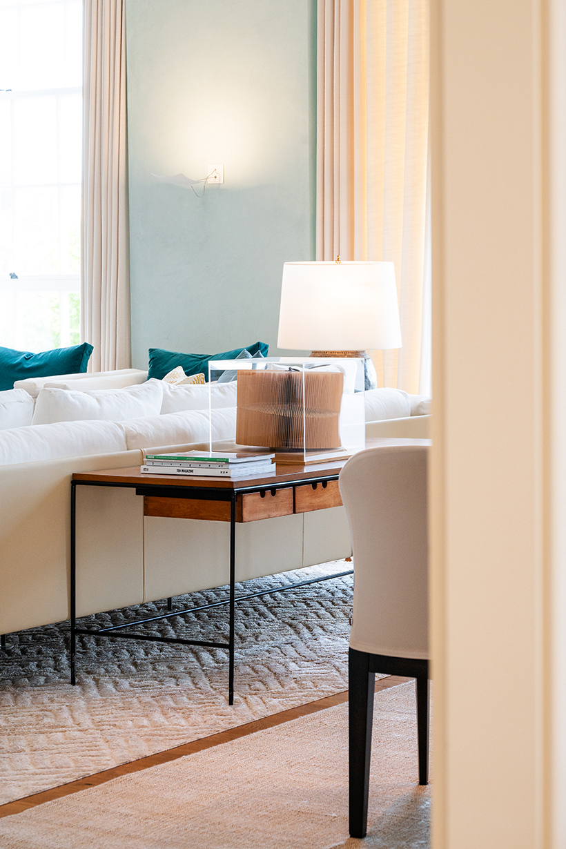 Inline Image - Lot 18: Paul Mccobb (American, 1917-1969) For Winchendon, a maple occasional table, designed 1952, mid 20th century | Est. £600-1,000 (+ fees) and Lot 5: Crizu, 'Perspex Theca - Bookworm', Italian, Modern | Est. £250-350 (+ fees)