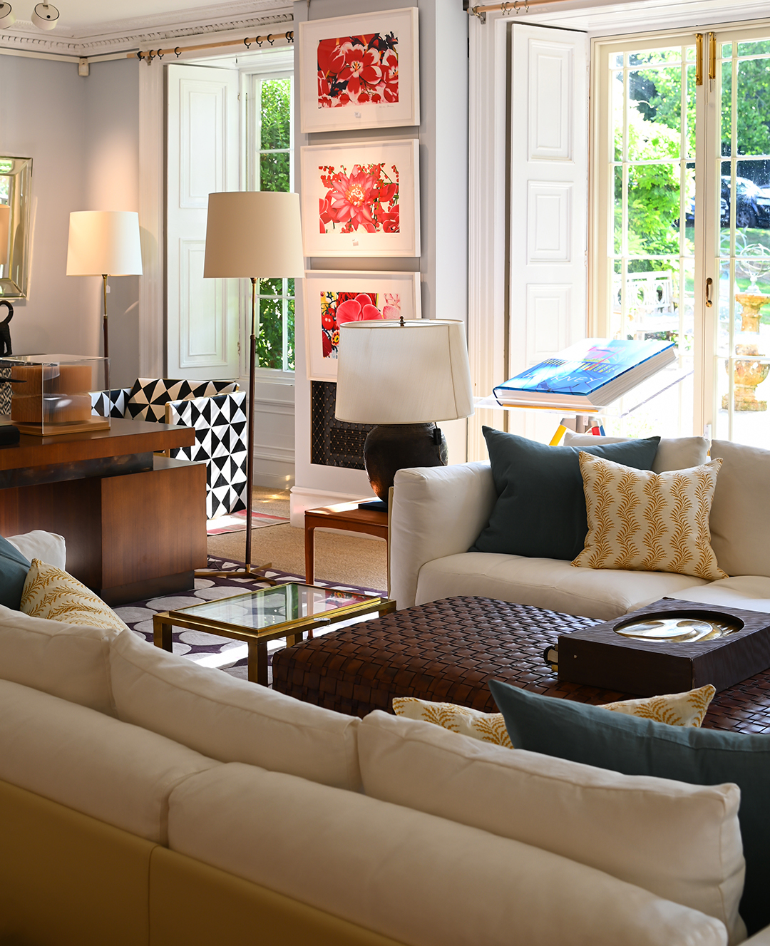 Inline Image - 'London Designed' on view at Dreweatts Newbury