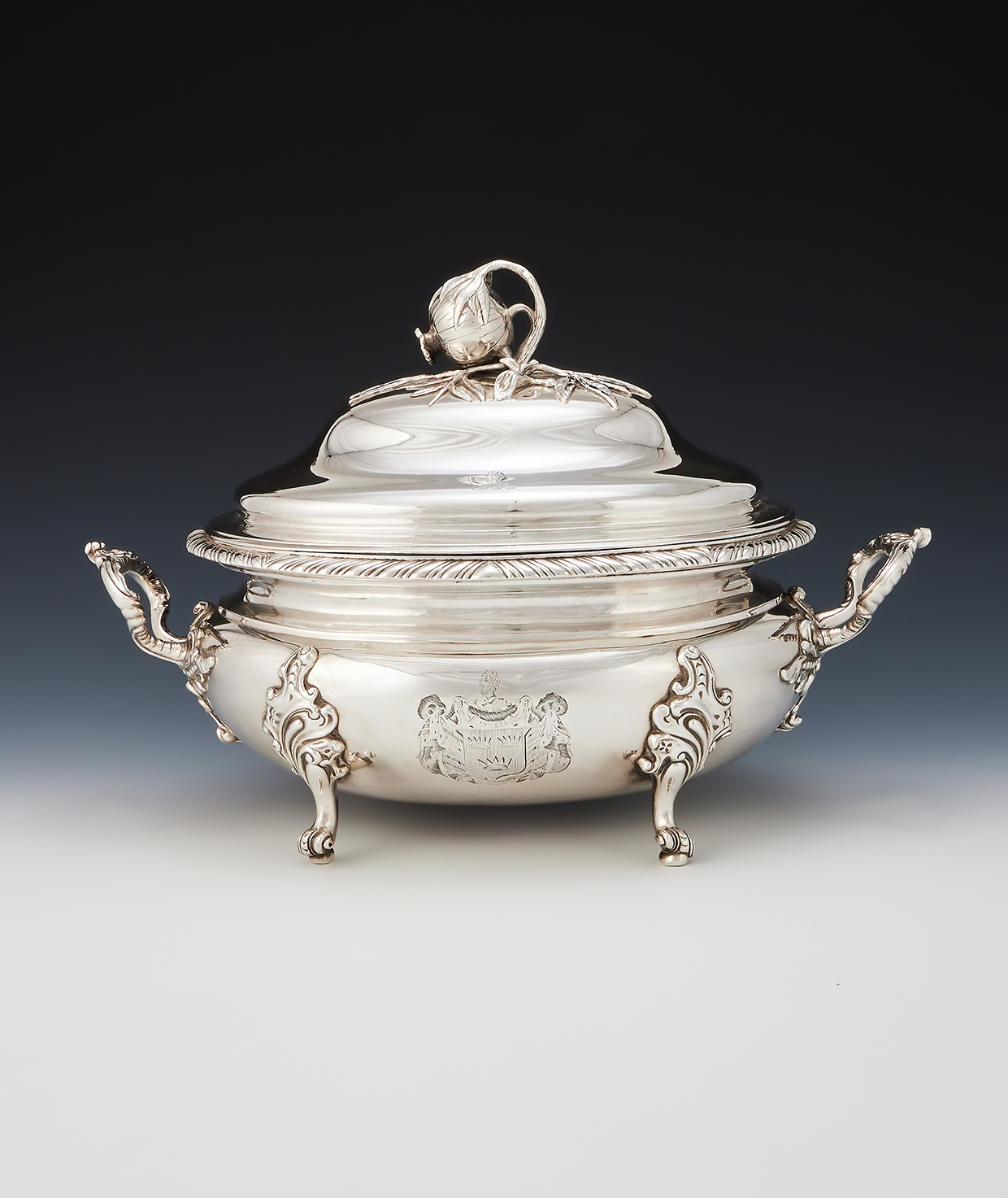 Inline Image - Lot 94: A George III silver oval twin handled oval tureen and cover, Paul Storr, London 1802 | Est. £7,000-10,000 (+ fees)