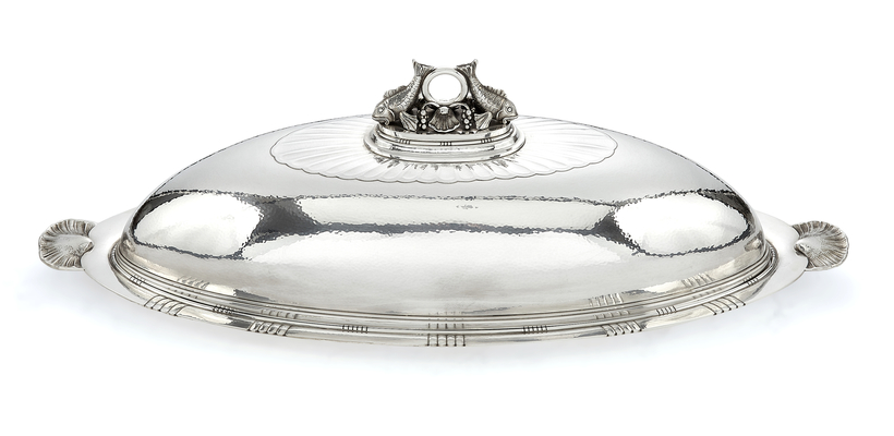 Johan Rohde oval fish dish 1919.jpg