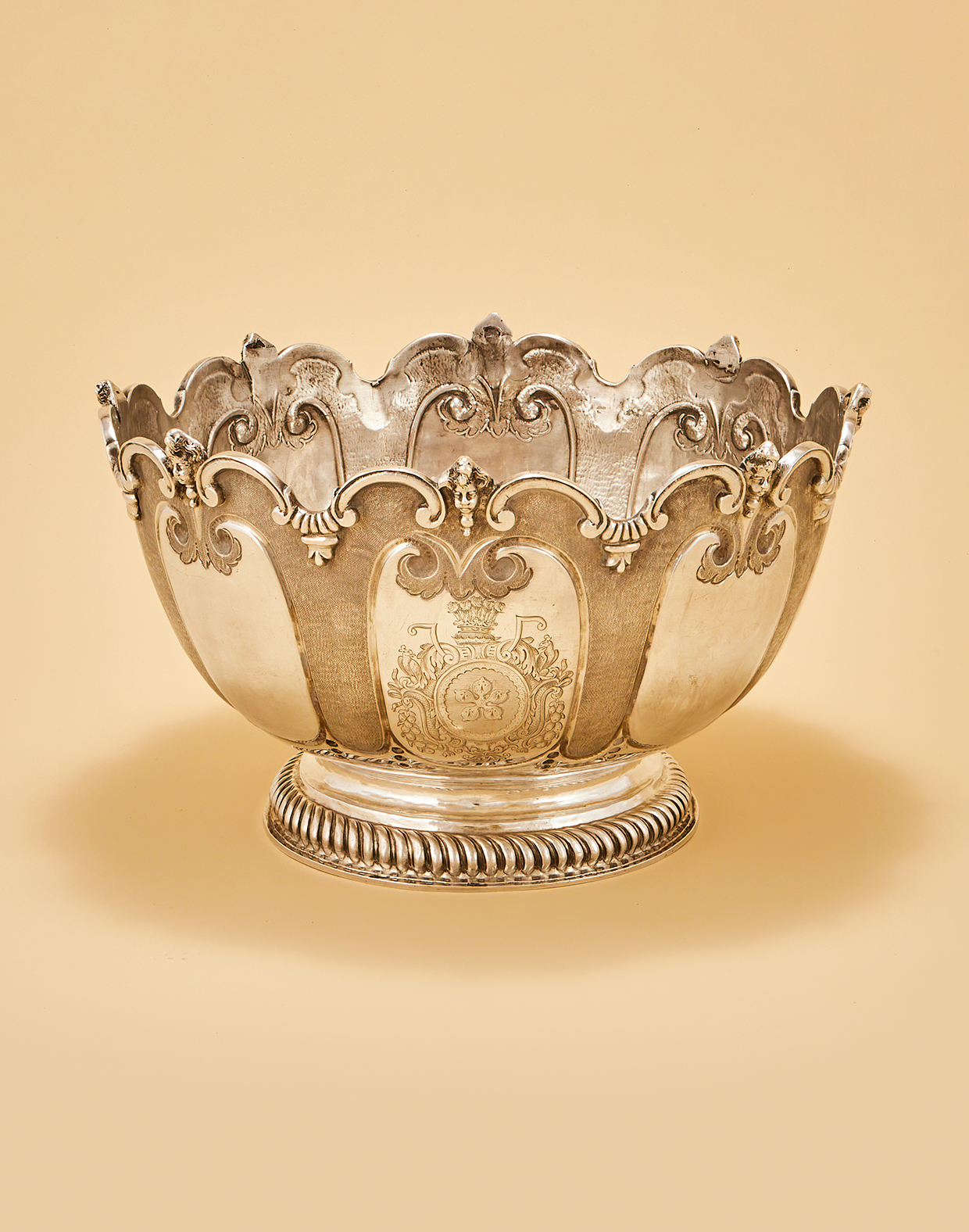 Inline Image - Lot 346: A William III silver Monteith, maker's mark obscured, London 1695 | Est. £8,000-12,000 (+ fees)