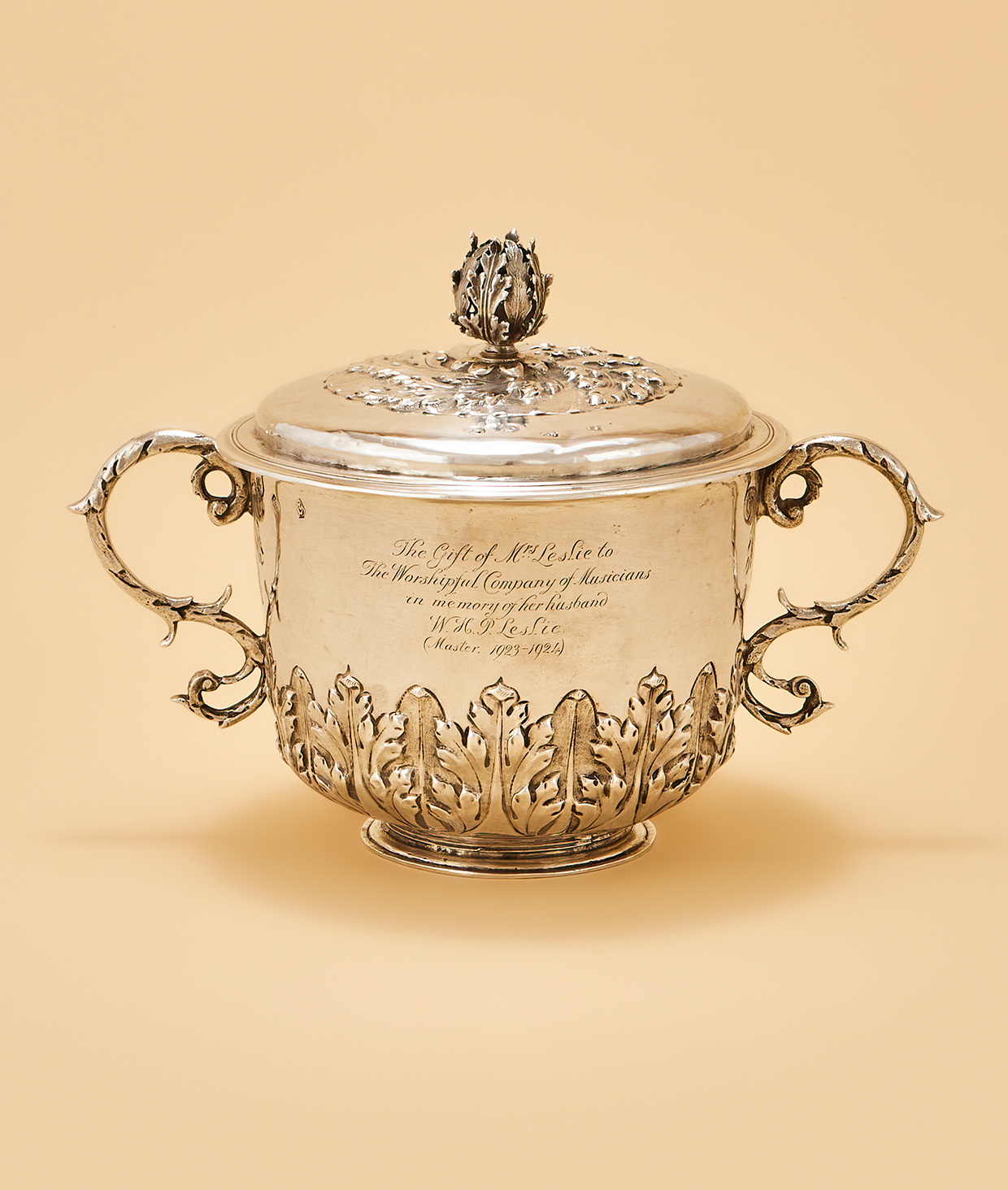 Inline Image - Lot 144: A Charles II silver Porringer and cover, John Duck, London 1680 | Est. £2,000-3,000 (+ fees)