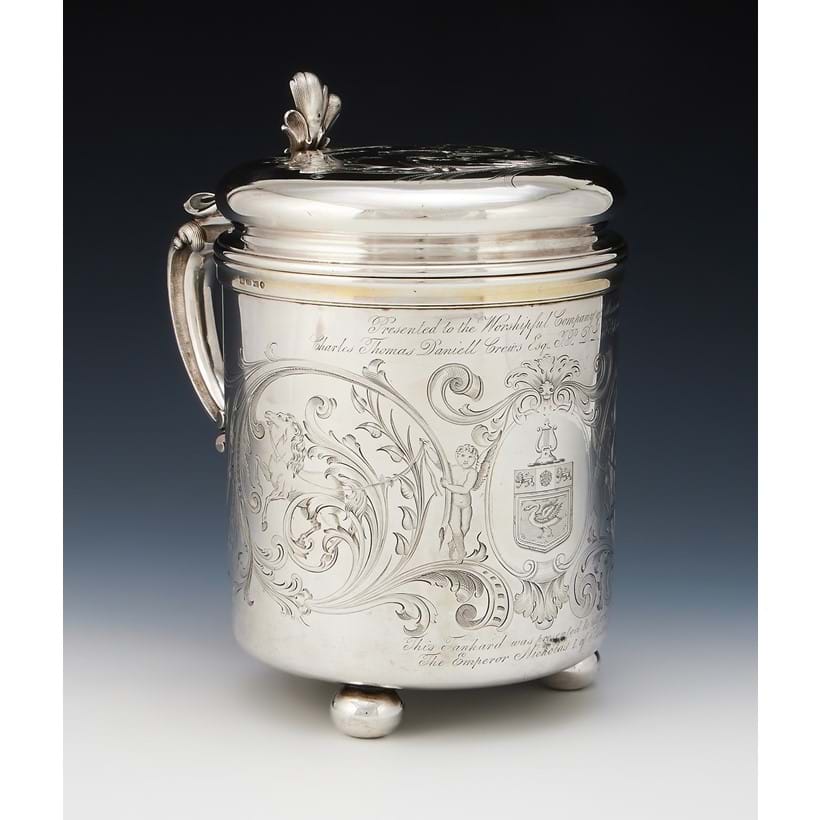 Inline Image - Lot 152: A Russian silver tankard, maker's mark Latin C H, St. Petersburg 1851 | Est. £2,000-3,000 (+ fees)