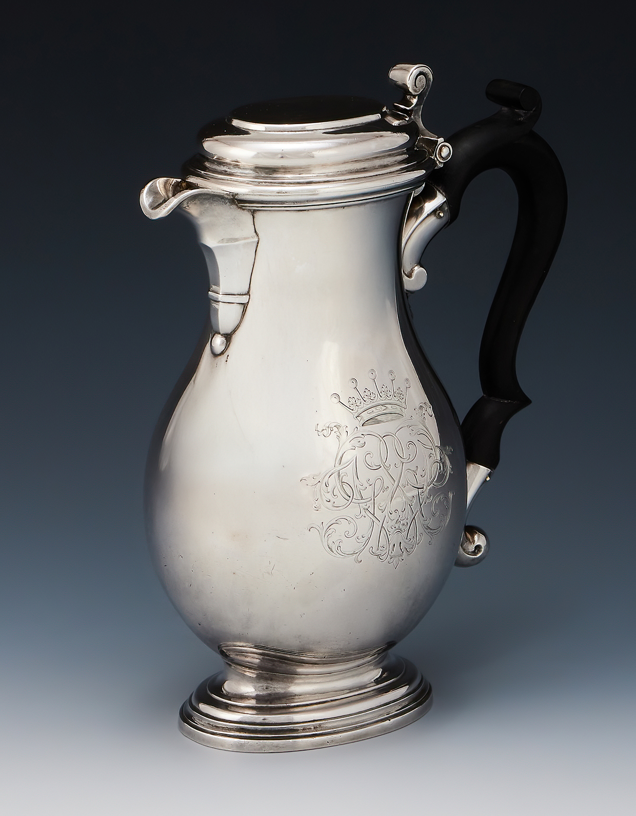 Inline Image - Lot 359: A George II silver baluster shaving jug, David Willaume II, London 1742 | Sold for £20,320