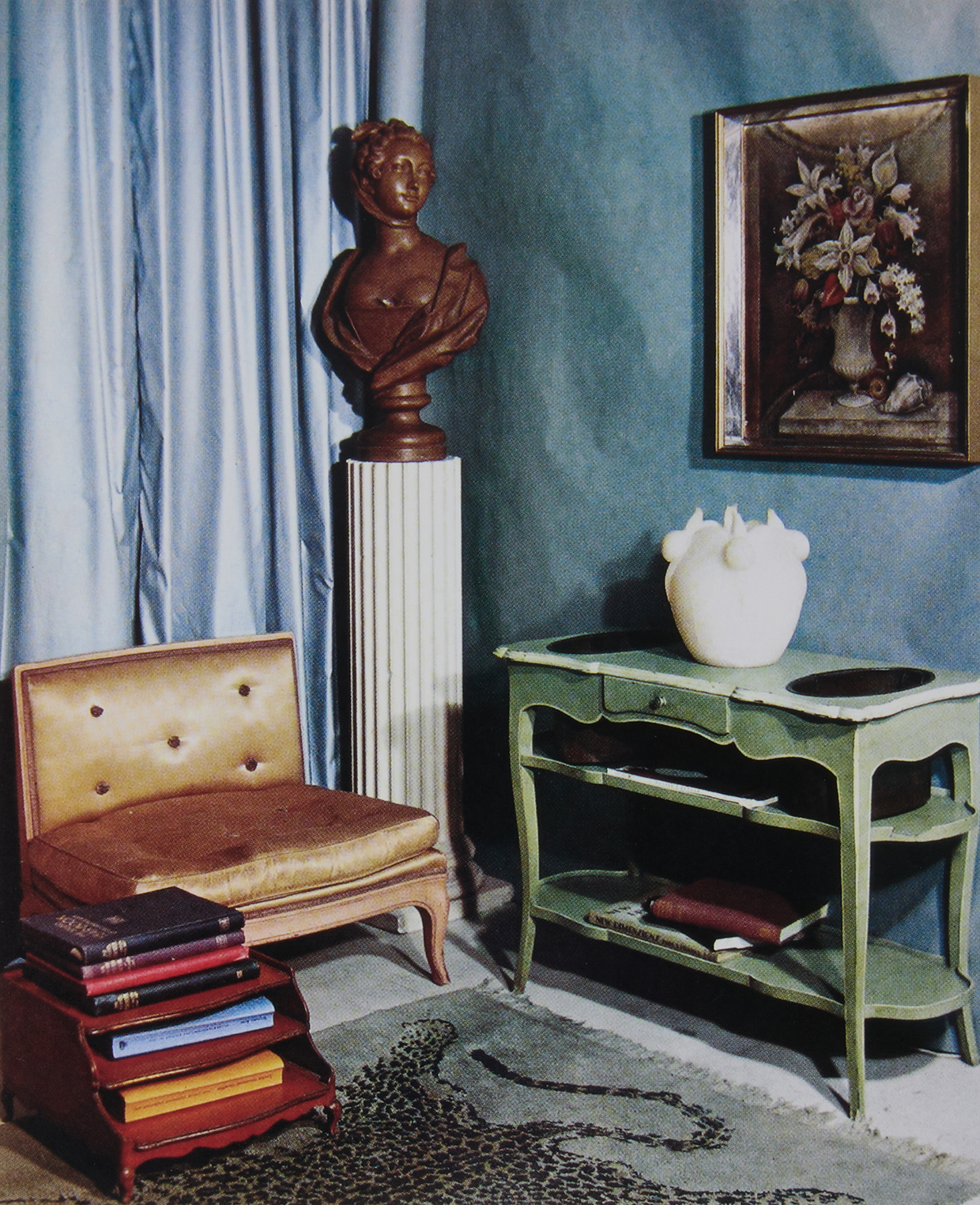 Inline Image - A 1930s photoshoot displaying some of Syrie Maugham’s works at one of her showrooms either in Chicago, London, New York © Deste Photography