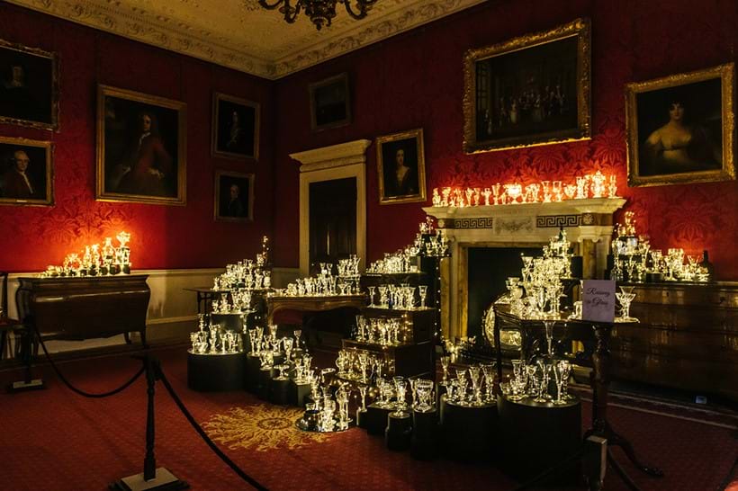 Inline Image - 'A Season for Giving', the John Butler Glass Display at Fairfax House