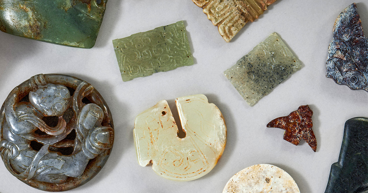 アート・デザイン・音楽 Chinese jades from a private collection A Private Hampshire Collection of Early Chinese Jade | Dreweatts