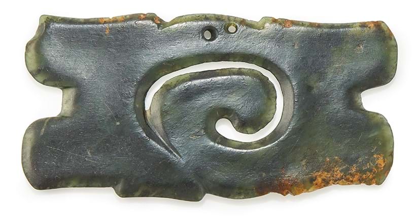 Inline Image - Lot 51: A Chinese black jade 'Cloud scroll' ornament, Hongshan type, circa 4000-3000 BC | Est. £600-800 (+ fees)