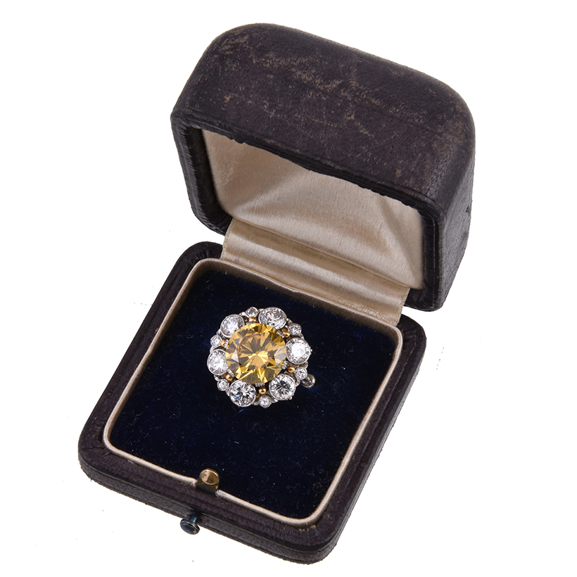 14112 Lot 112 A 1960s diamond and treated yellow diamond cluster ring by Buccellati Sold for £16,120 b.JPG