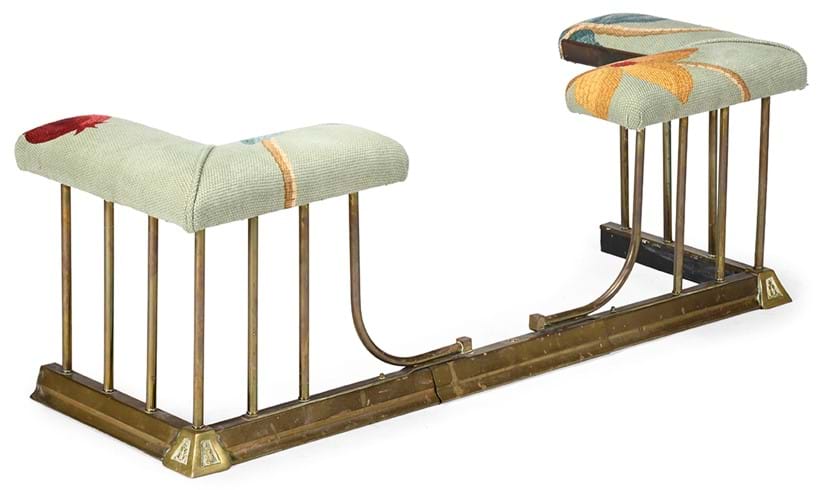 Inline Image - Lot 1192: An Art Nouveau brass club fender, early 20th century and later | Est. £700-1,000 (+ fees)