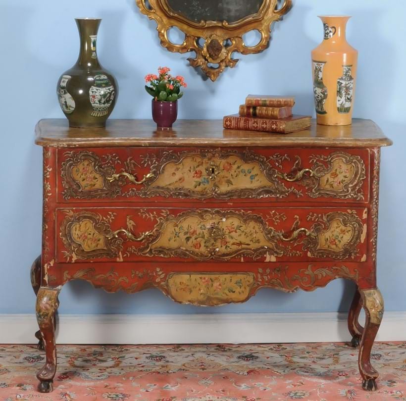 Inline Image - Lot 48, Venetian painted and parcel gilt serpentine commode, 
circa 1760; est. £3,000-5,000 (+fees)