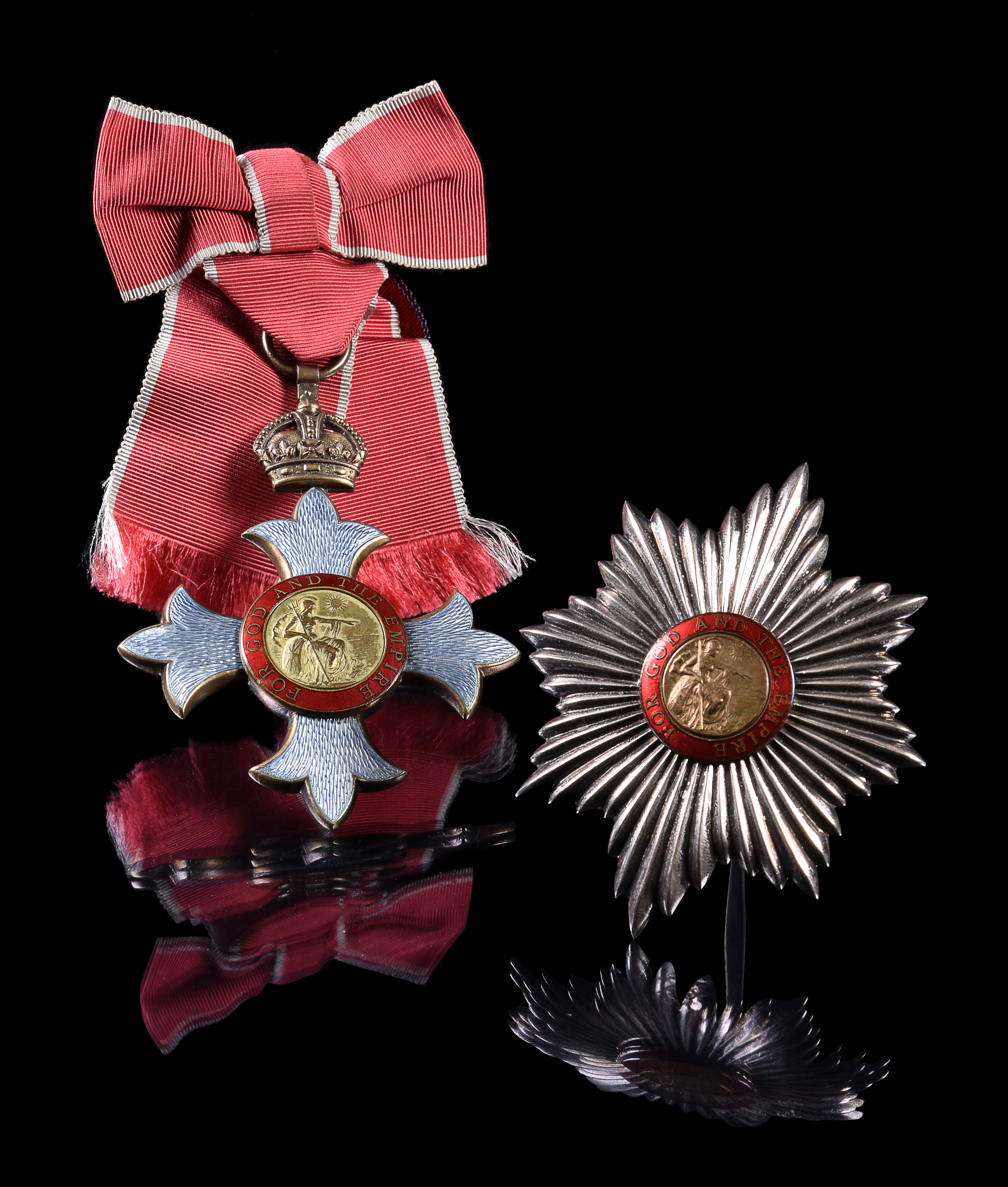 Inline Image - Lot 157: The Most Excellent Order of the British Empire, G.B.E. (Civil), Dame Grand Cross, 1st type neck badge, silver gilt and enamel, with the breast star | Est. £1,000-1,500 (+ fees)