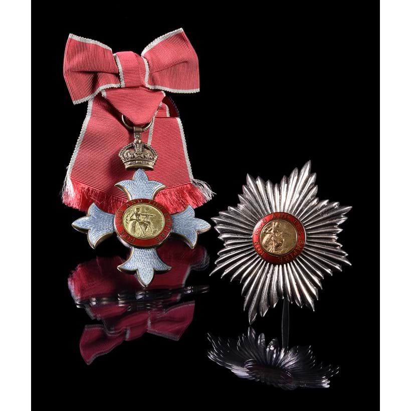 Inline Image - Lot 157: The Most Excellent Order of the British Empire, G.B.E. (Civil), Dame Grand Cross, 1st type neck badge, silver gilt and enamel, with the breast star | Est. £1,000-1,500 (+ fees)