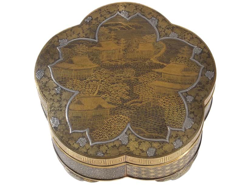 Inline Image - Okuno Company of Kyoto: a damascened iron box, central seal Kyoto Okuno | Meiji period, diameter 7.6cm | Est. £3,000-4,000 (+fees)