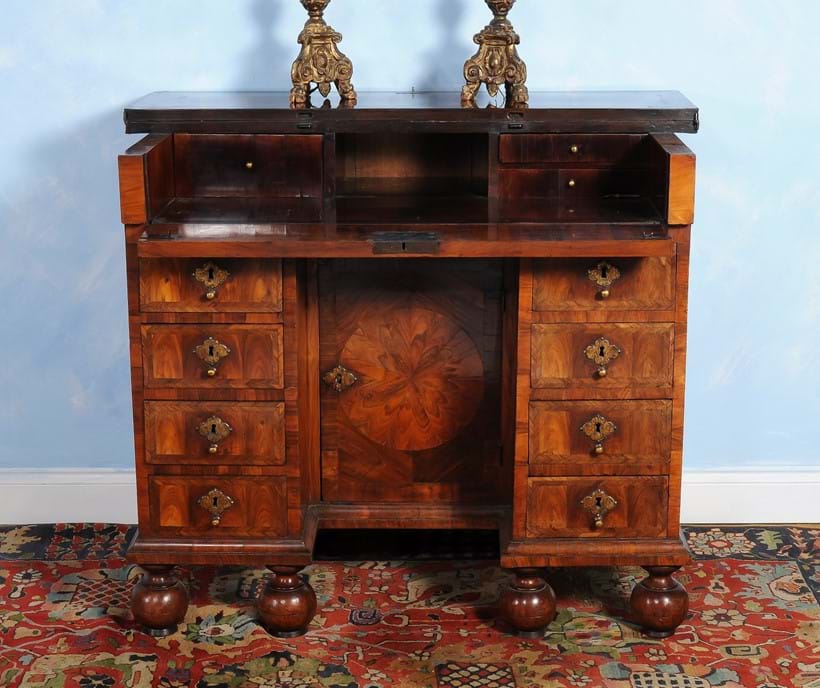 Inline Image - William & Mary kingwood and oyster veneered keyhole desk, circa 1690, 89cm high, 103cm wide, 63.5cm deep | Est. £3,000-5,000 (+ fees)