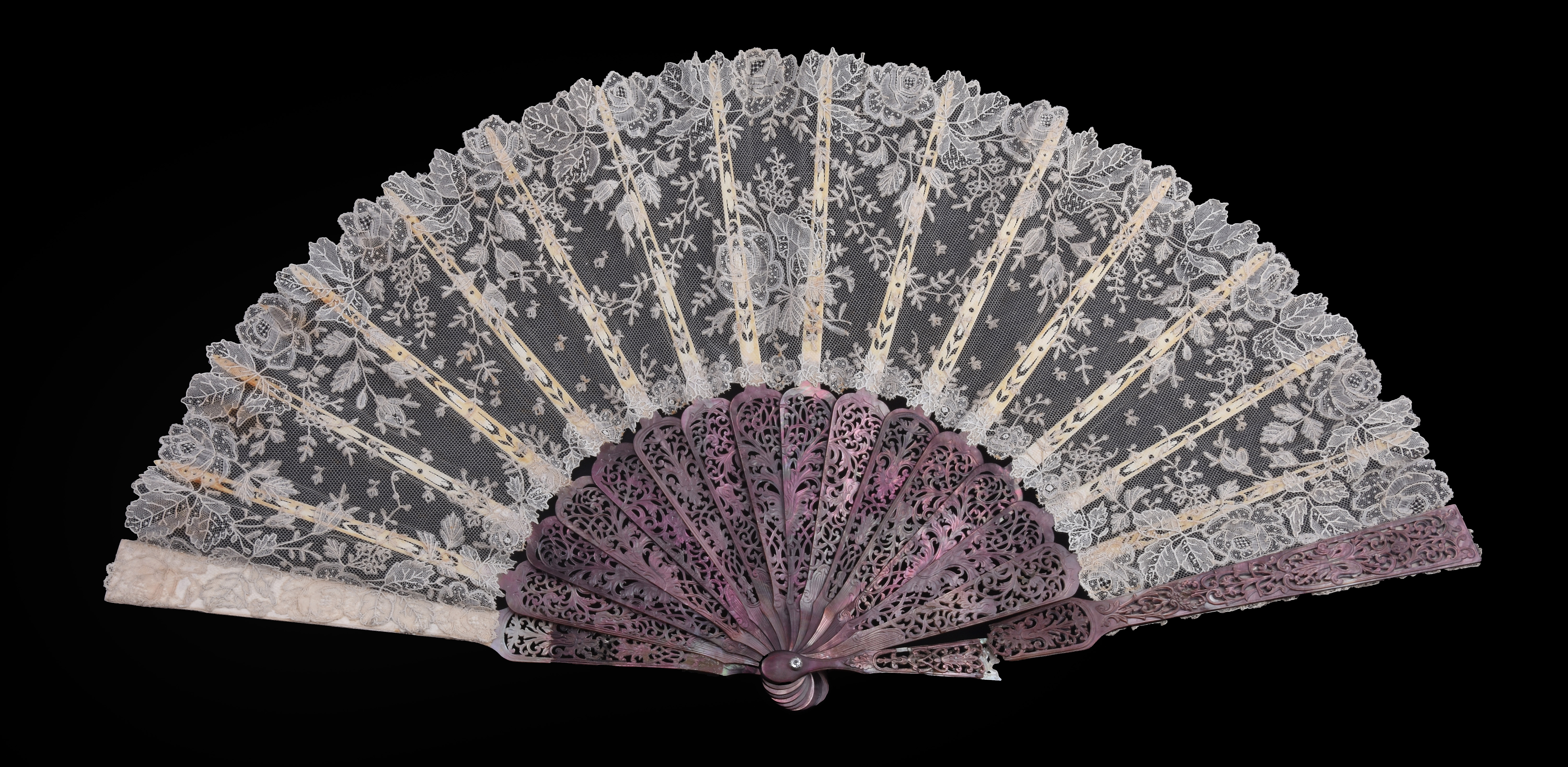 lace fan.jpg