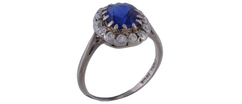 Inline Image - A 1920s oval cut sapphire ring. Sold at Dreweatts for £17,360