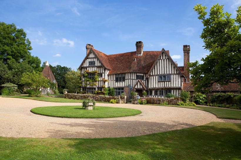 Inline Image - Waystrode Manor in Kent. The final destination for the 18th century embroidered settee before being consigned to Dreweatts' Fine Furniture Sale.