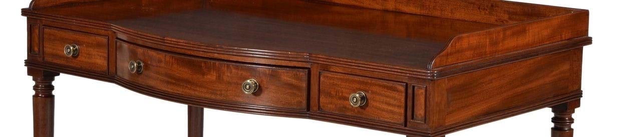 A fine Regency mahogany dressing table circa 1815, attributed to Gillows