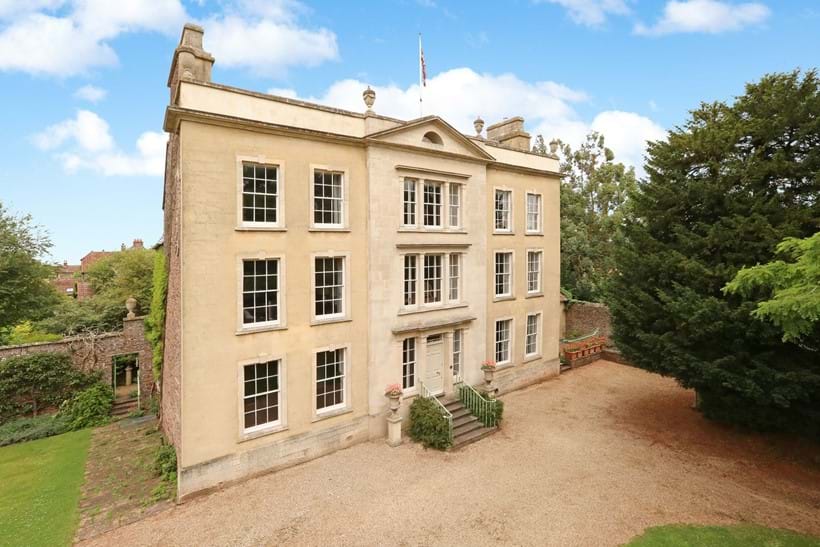 Inline Image - Hambrook House, Gloucestershire